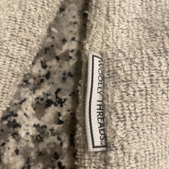 Wooly Threads Lacrosse textured sweater - Picture 7 of 8